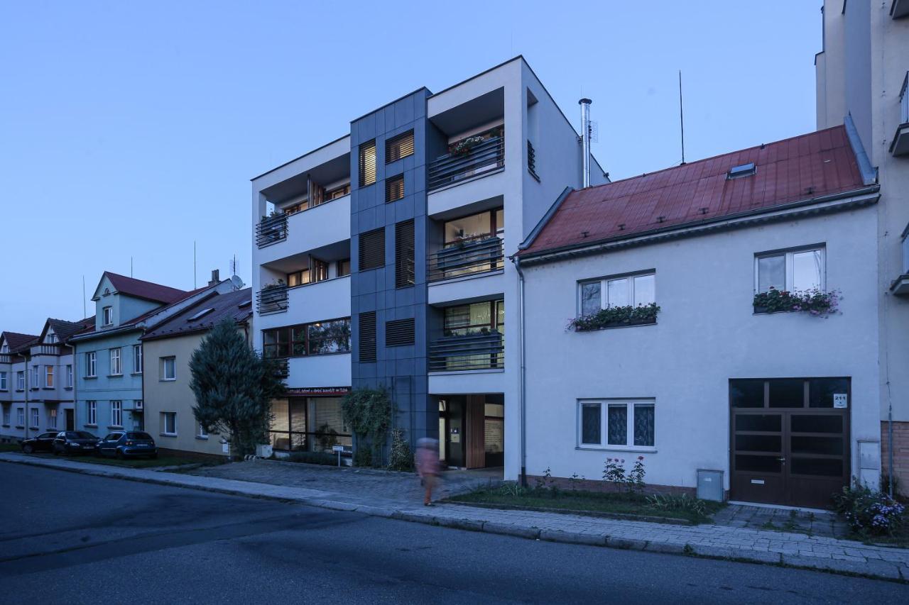 Par Pokoju Microhotel Zlin Luaran gambar